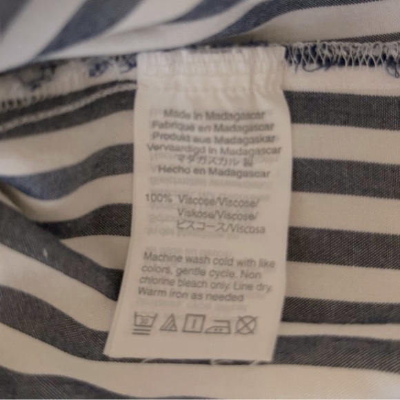 J. Crew Collared tie-sleeve popover shirt in stripe - Picture 4 of 4